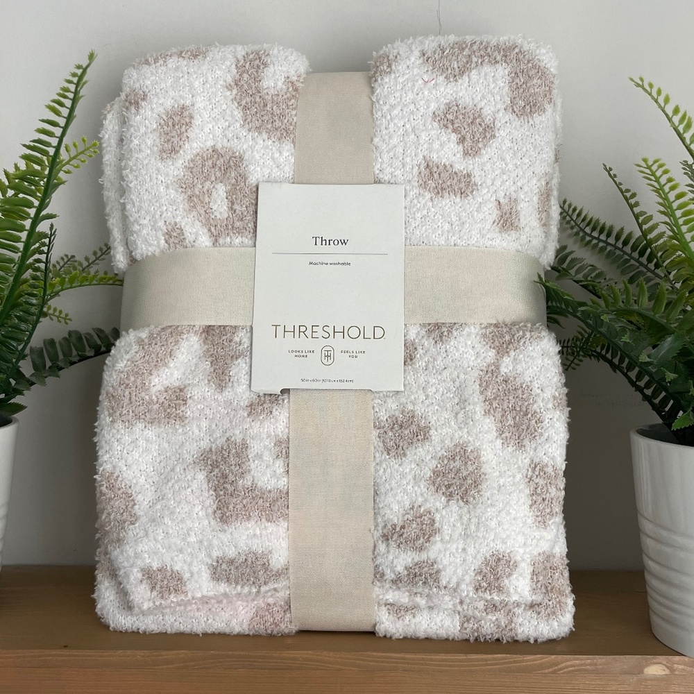 Threshold Cozy Knit Throw Blanket.